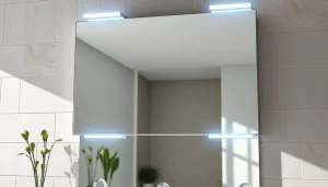 Sonni Spiegelschrank mit modernem Design und eleganter Beleuchtung im Badezimmer präsentieren.